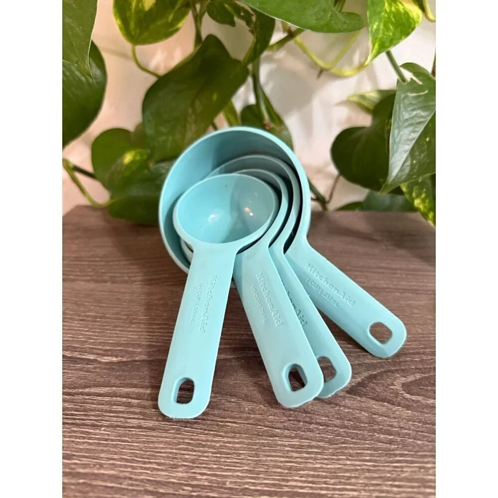 KitchenAid measuring cups blue